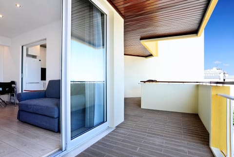 Balcony/Terrace, Living room