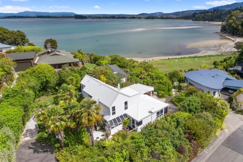 Property building, Bird's eye view, Beach, Sea view