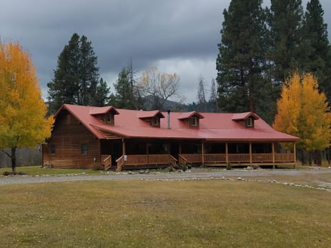 The Wild Game Inn Bed and Breakfast in Salmon River