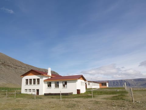 Property building, Nearby landmark, Day, Neighbourhood