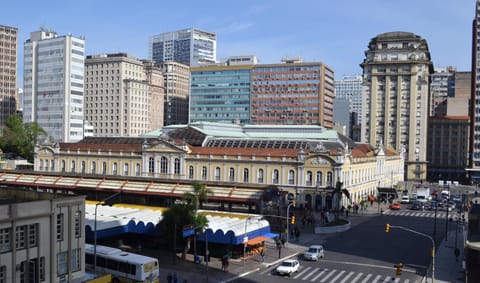 Nearby landmark, Restaurant/places to eat, Neighbourhood, Balcony/Terrace, On site, Landmark view, Street view