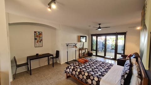 The Courtyard - Garden View Studio Appartement in Port Pirie