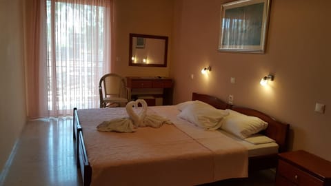 George Studios Aparthotel in Vasiliki