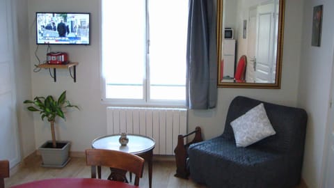 gite montreuil le henri 2 pers Apartment in Centre-Val de Loire