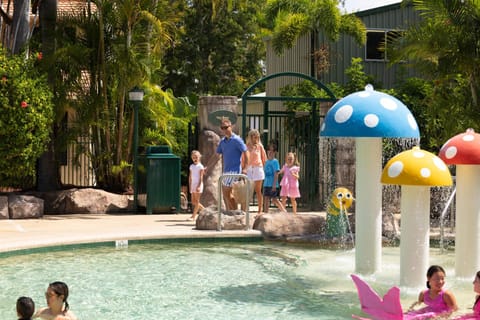 Ashmore Palms Holiday Village Resort in Southport