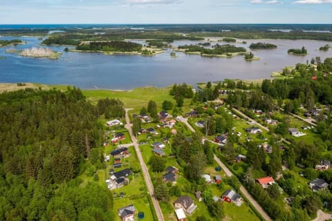 Property building, Neighbourhood, Natural landscape, Bird's eye view, Beach, Sea view