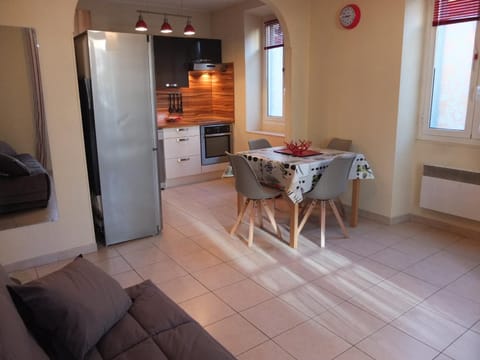 Kitchen or kitchenette, Living room, Dining area