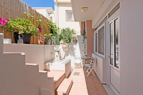 Property building, Balcony/Terrace