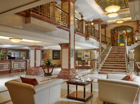 Lobby or reception, Lounge or bar