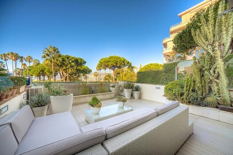 Appartement l'Age d'Or Apartment in Cannes