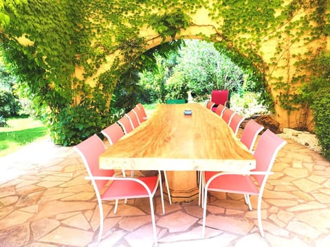 Féerie Love Bed and Breakfast in Roquebrune-sur-Argens