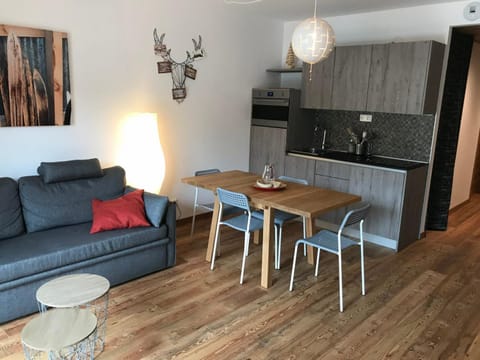 Luxueux 2 pièces + Coin Montagne, Terrasse Sud, 100m Pistes, 6 pers, Classé 3* - FR-1-445-118 Apartment in Montgenèvre