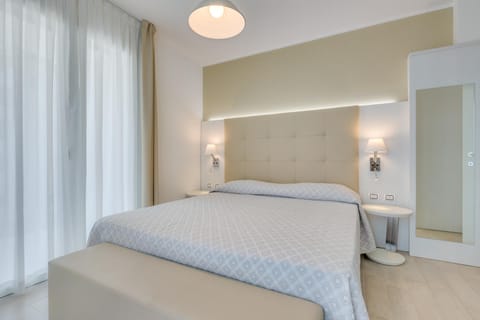 Apartaments Suites Ambassador Appartement in Porto Santa Margherita