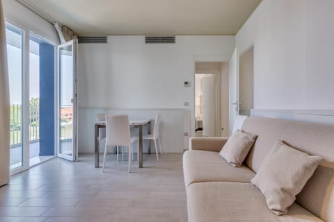 Apartaments Suites Ambassador Apartamento in Porto Santa Margherita