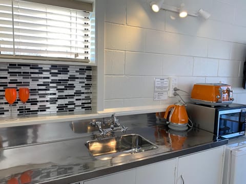 Coffee/tea facilities, Kitchen or kitchenette, pet friendly