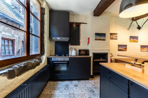 Appartement atypique - coeur historique de Liège House in Liège