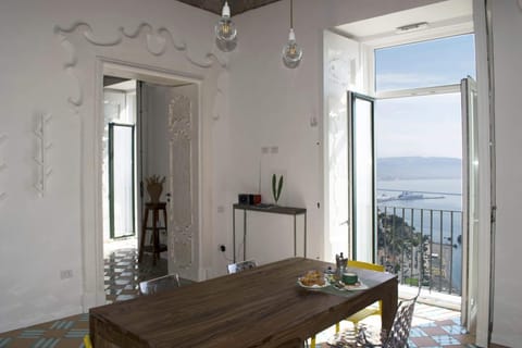 Balcony/Terrace, Balcony/Terrace, Kitchen or kitchenette, Decorative detail, Decorative detail, Dining area, Sea view, Sea view