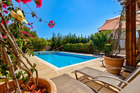 Garden, Balcony/Terrace, Swimming pool