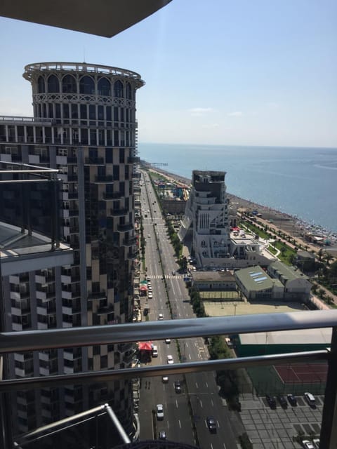 Balcony/Terrace, City view, Sea view, Street view