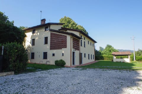 Facade/entrance, Garden view