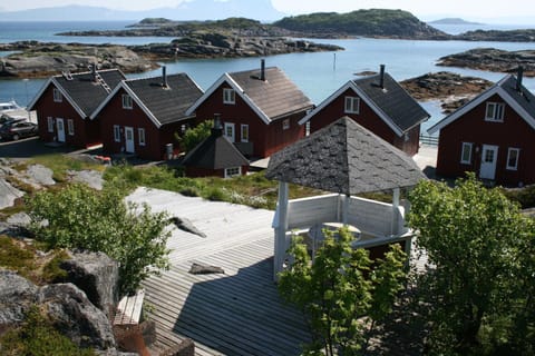 Property building, Day, Natural landscape, Summer