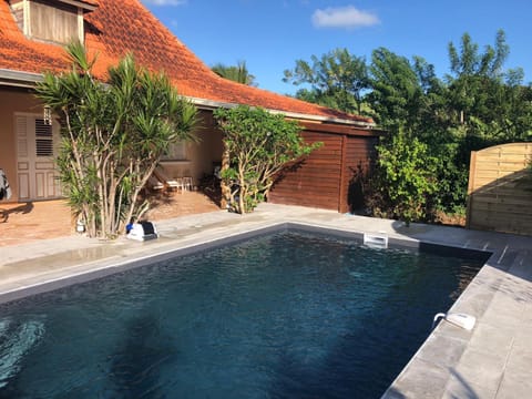 Property building, Pool view