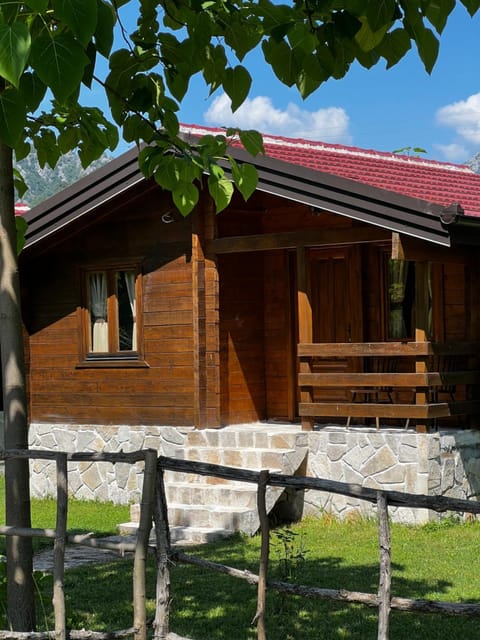 Orahovo Cottages Capanno nella natura in Podgorica Municipality, Montenegro