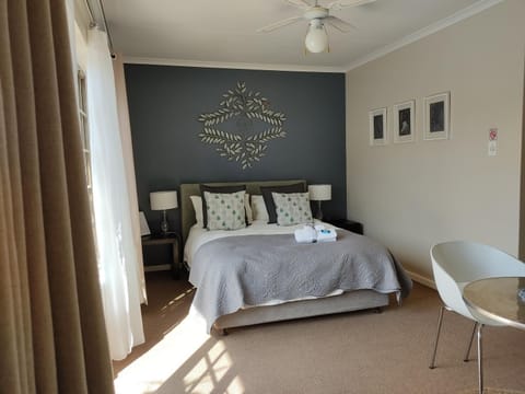 Palm Beach Guesthouse Bed and Breakfast in Port Elizabeth