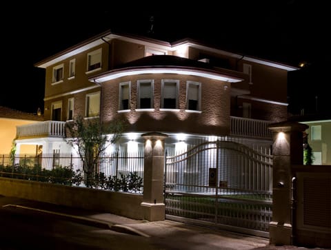 Property building, Night