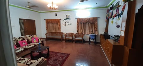 Coimbatore Home Stay & Serviced Apartment Alojamiento y desayuno in Coimbatore