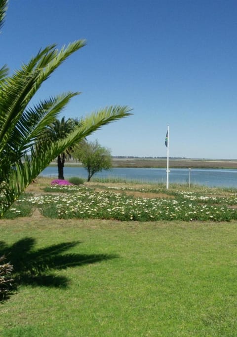 Nearby landmark, Natural landscape, Garden, On site, Landmark view, River view