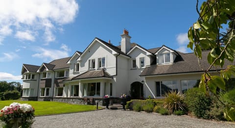 Loch Lein Country House Hotel in County Kerry