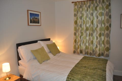 Woodlands 159 Bed and Breakfast in Wychavon District