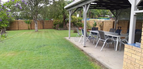 Patio, Dining area, Garden view