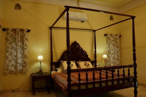 Shahpura Abhaneri Resort Hotel in Rajasthan