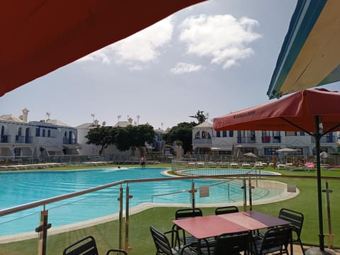 Pool view, Swimming pool