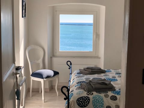 Bed, Sea view