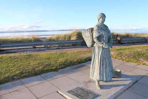 Nearby landmark, Day, Natural landscape, Beach, Sea view