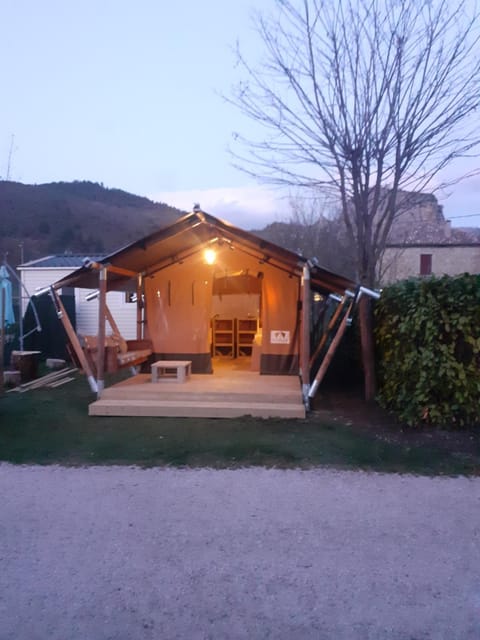 Camping les Lavandes, Castellane Campground/ 
RV Resort in Castellane