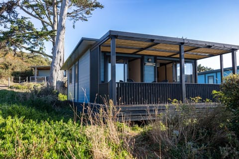 Camping RCN Port l'Epine Campground/
RV Resort in Brittany