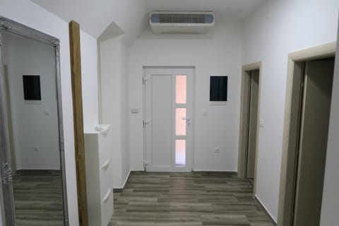 Family Apartment Appartamento in Lika-Senj County