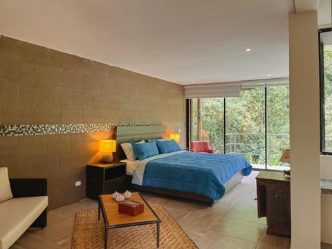 Bed, Balcony/Terrace, Photo of the whole room, Bedroom, River view