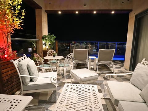 Luxury Rooftop Apartment in Netanya Condominio in Netanya