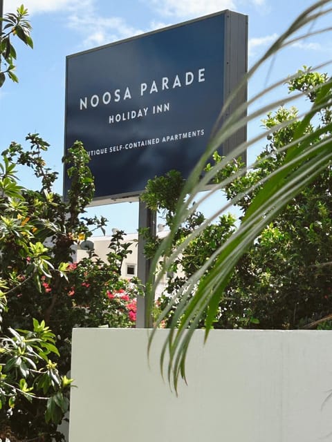 Noosa Parade Holiday Inn Apartahotel in Noosa Heads