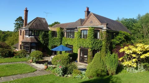 The Limes Country House with Heated Pool & Hot Tub House in Wycombe District