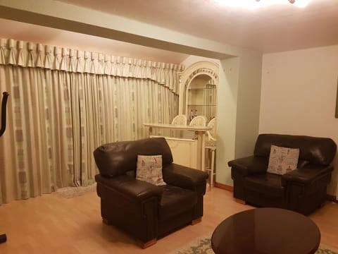 3 bed room house Haus in Aberdeen