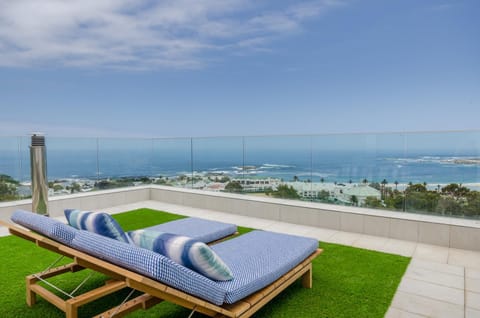 Patio, View (from property/room), Balcony/Terrace, Sea view, sunbed