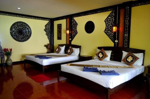 Paradise Pearl Bungalows Hotel in Krabi Changwat