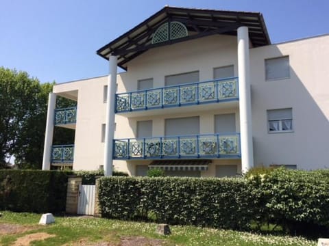 Appart Les Goélands piscine et jardin Apartment in Andernos-les-Bains