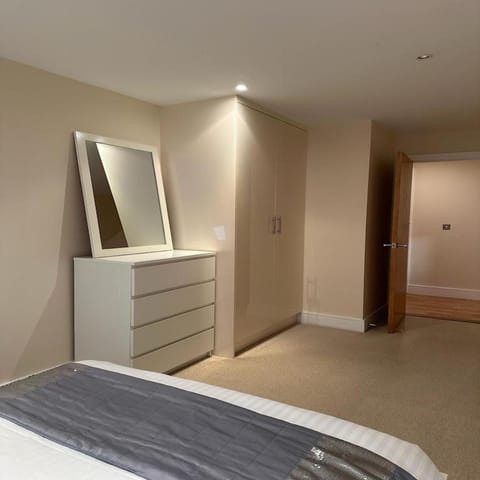 Canary Wharf - Luxury Apartments Condo in London